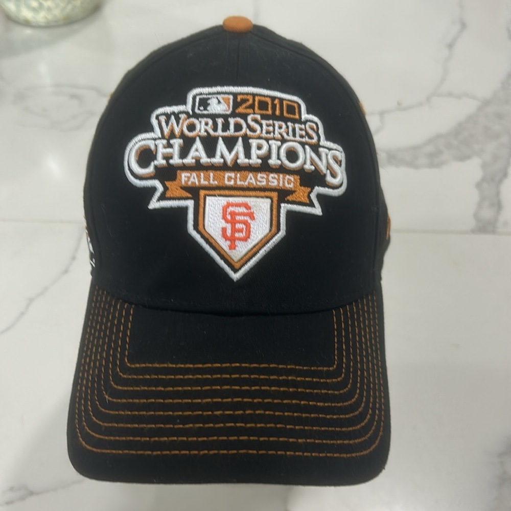 San Francisco‎ Giants 2010 World Series Champions Black Cap.